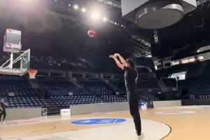 征战WNBA！李月汝晒训练视频：把不可能变成可能 做自己！