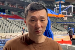 刘炜：阿不都沙拉木今晚应该能回到球场 齐麟和赵睿还需要评估