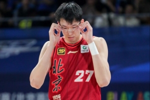 定海神针！媒体人：周琦的作用是数据完全体现不出来的