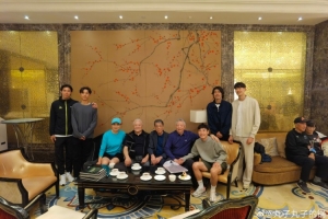 传承！记者：徐根宝率武磊等5位弟子前往北京看望年维泗