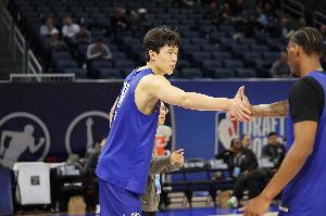 👀杨瀚森联合试训三分25中14 命中率56% 在75名球员中排名第30