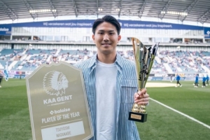 本赛季3球3助，日本后卫渡边刚当选比甲根特赛季最佳球员