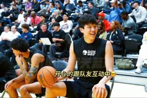 视频来了😎5月21日 杨瀚森在湖人训练馆参加Klutch团队Pro Day