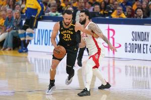 NBA裁判培训总裁：NBA没让裁判放宽季后赛吹罚尺度 尺度始终统一