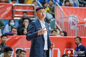 杜锋：每一位运动员都值得大家尊重 让体育回归体育本身 文明观赛