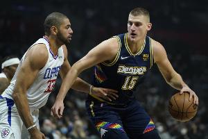 巴图姆：约基奇是唯一一个在FIBA和NBA都是最强球员的人